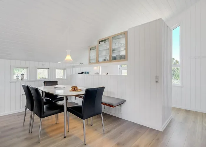 Thera - 2-8km From The Sea By Interhome Nyaraló *